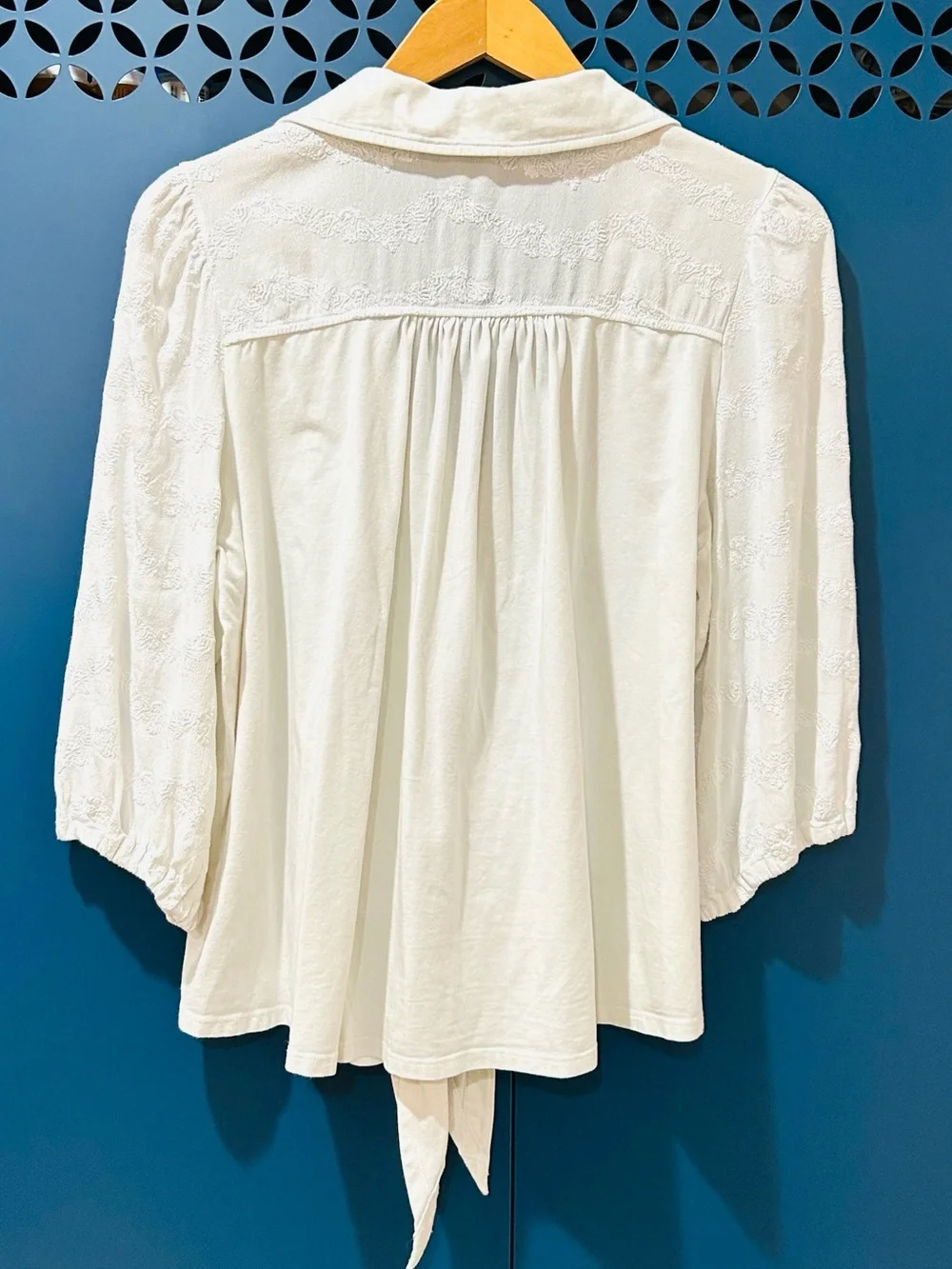 Anthropologie Vanessa Virginia Lorena White Tie-Front Boho Blouse Boho Size L
